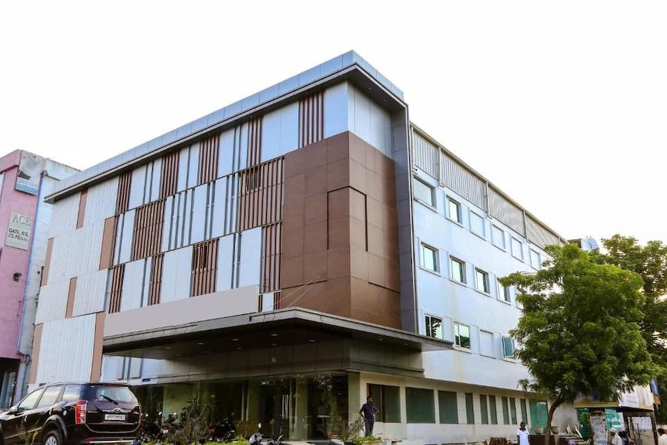 undefined The Metropolitan