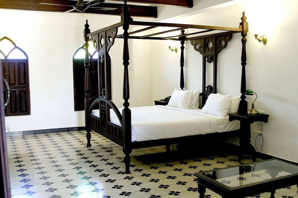 Waterfront Granary A Museum Hotel Traditional Double Room, 1 King Bed, Smoking 2