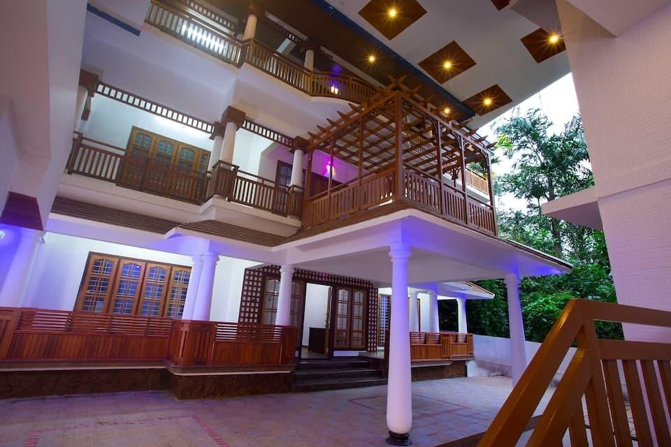 undefined At Wood Resort 8