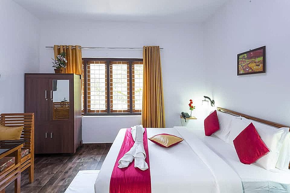 At Wood Resort Deluxe Room - Holidays 2