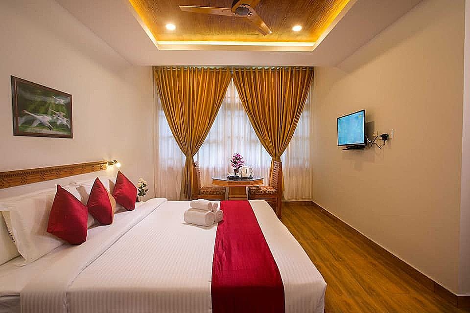 At Wood Resort Deluxe Room - Holidays 3