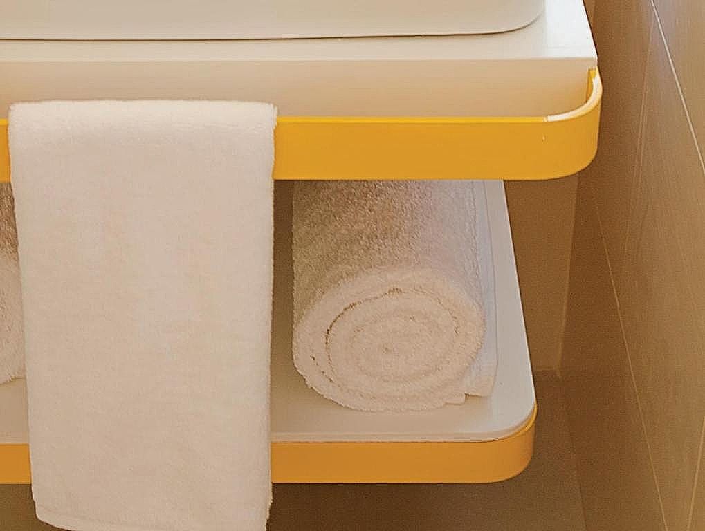 Bloom Hotel - Calangute Value King Room 10