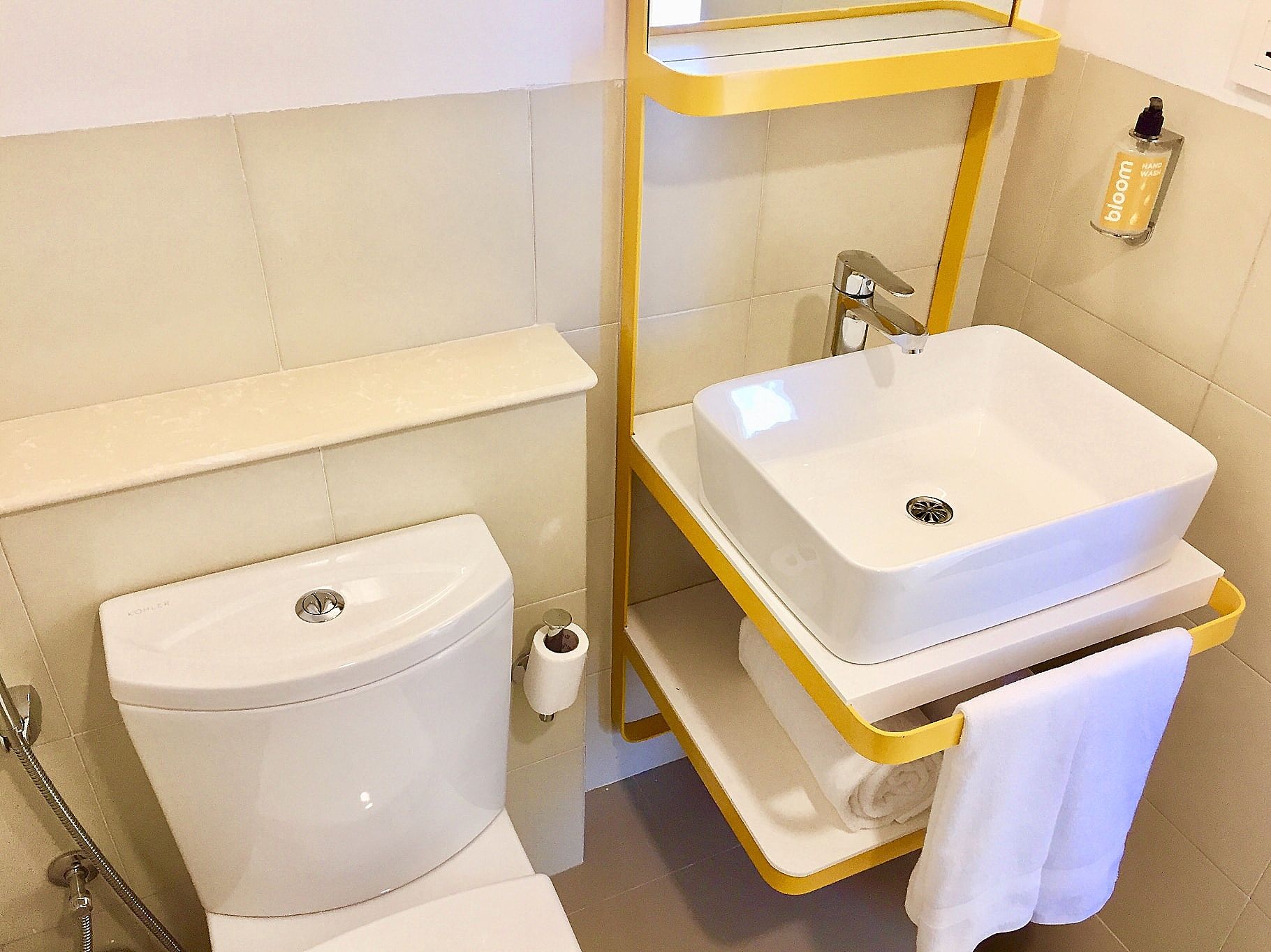 Bloom Hotel - Calangute Standard Twin Room 12