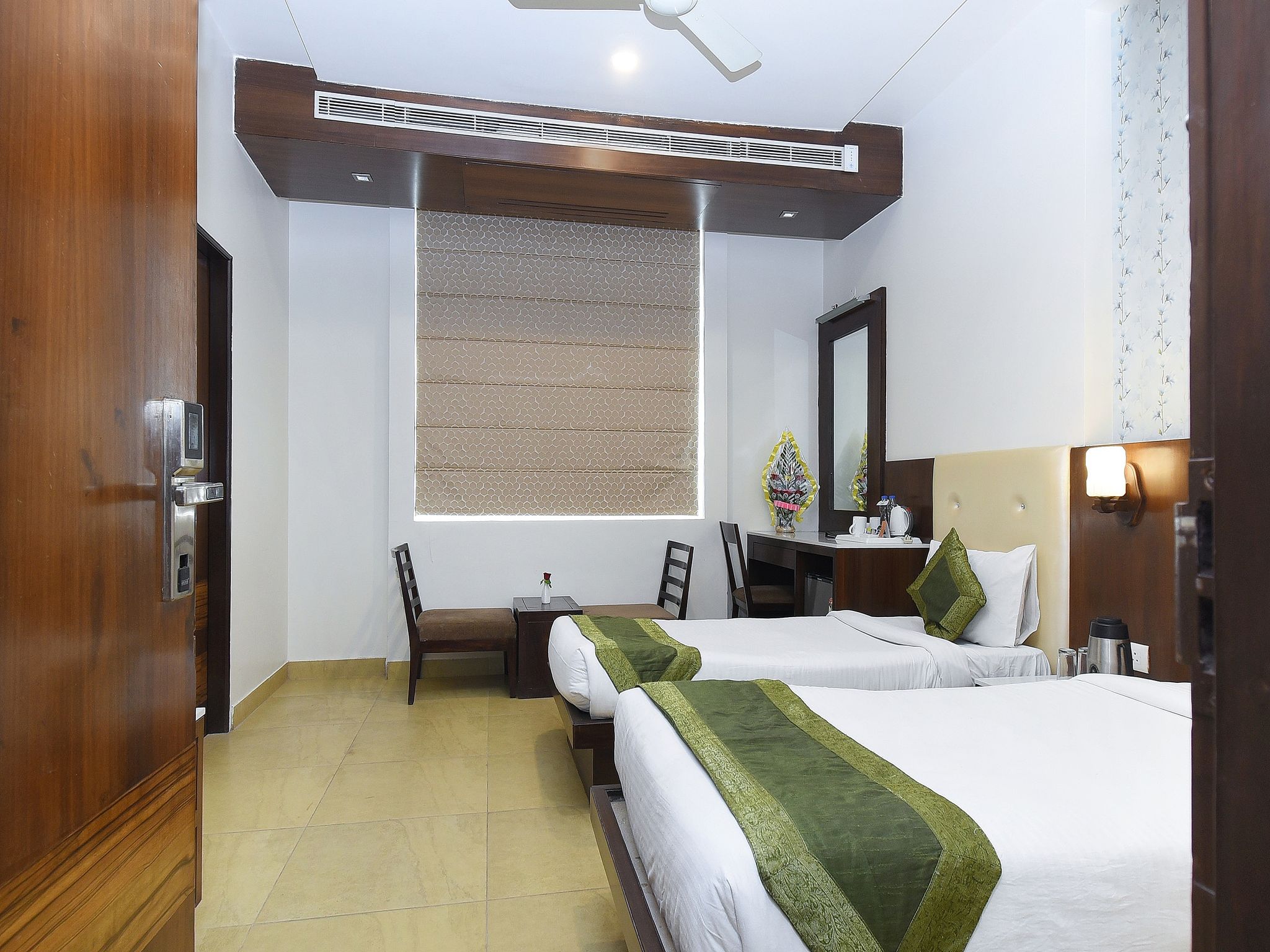 TGI Apple Inn Premium 5