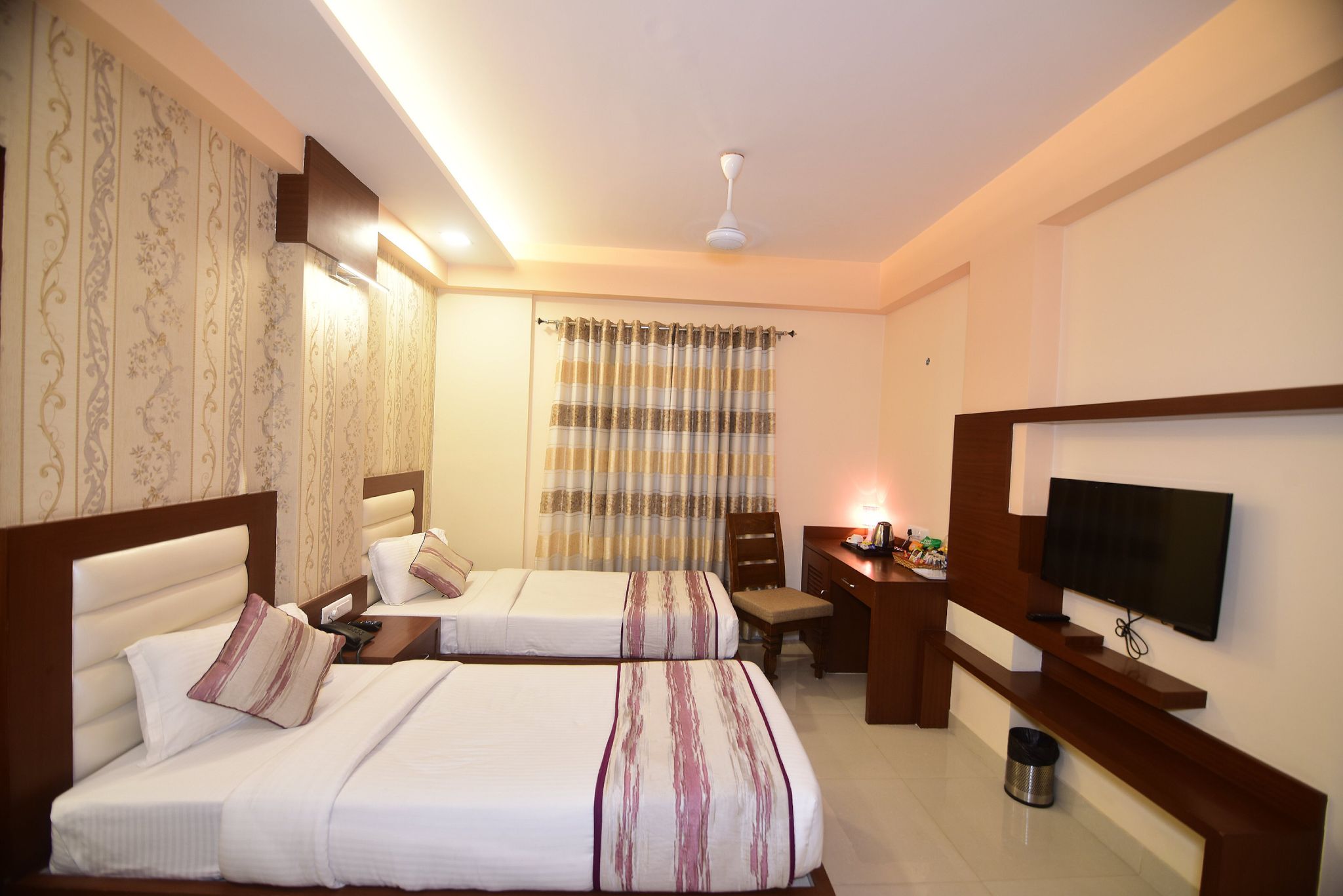 Hotel Varanasi Inn Deluxe Double or Twin Bed 2