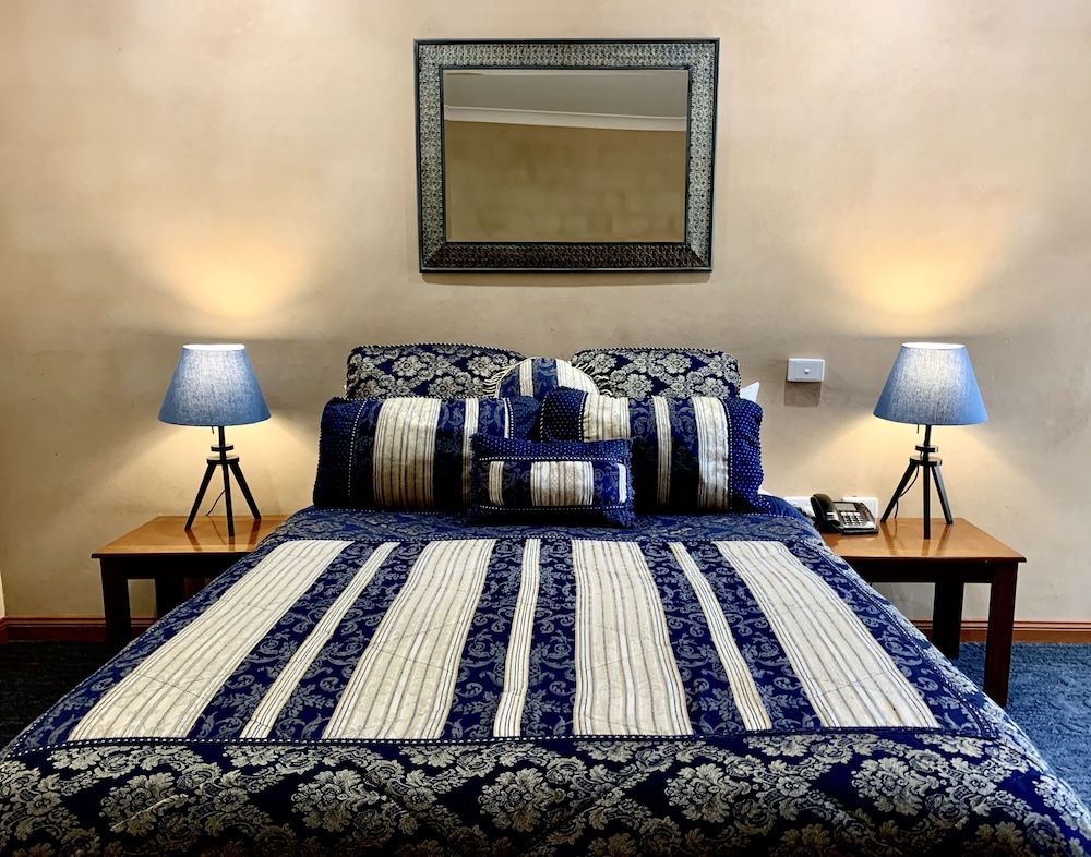 Estate Tuscany Queen Room - Disability Access