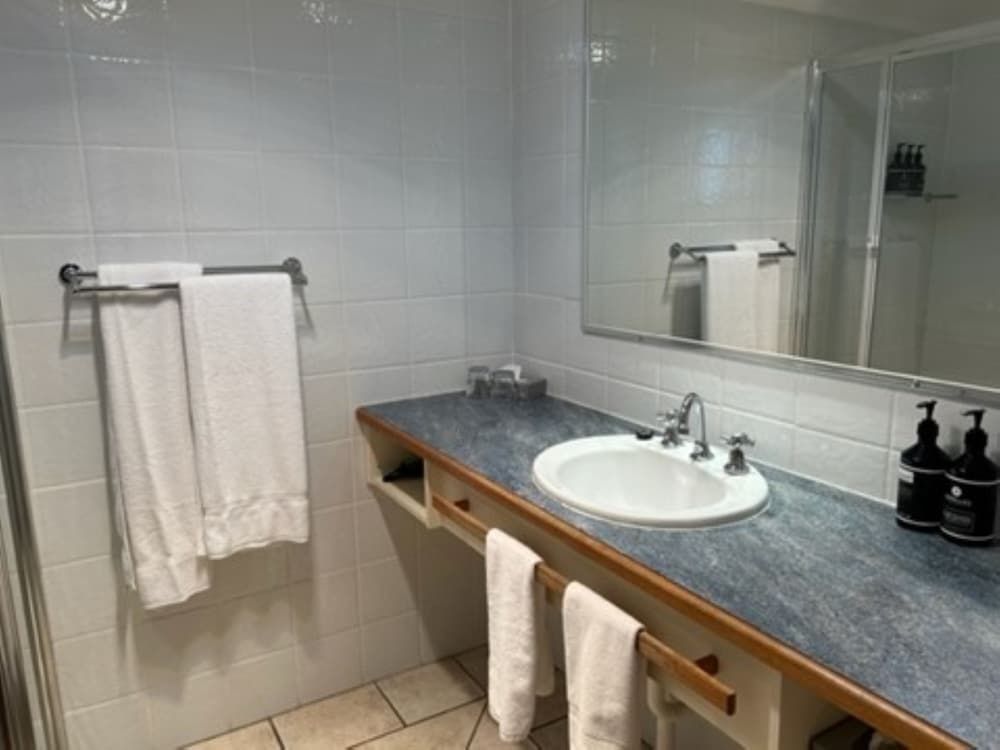 Estate Tuscany Vineyard View Room 3