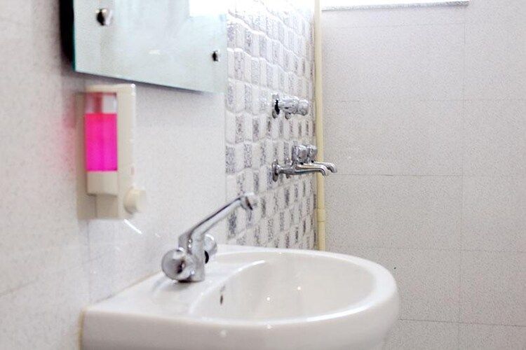 Grace Hotel Super Deluxe Room 5