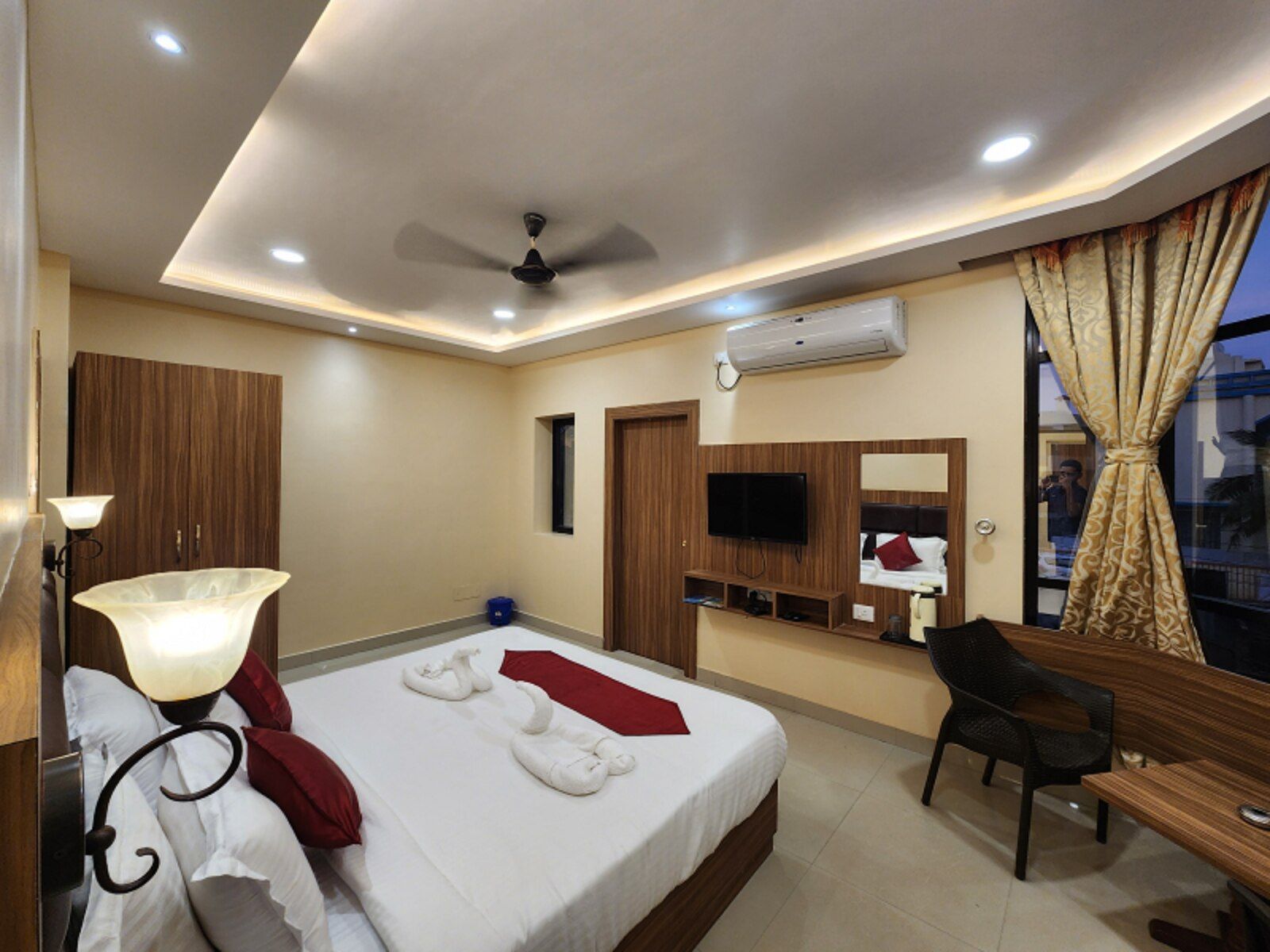 Deluxe Room with Sea View