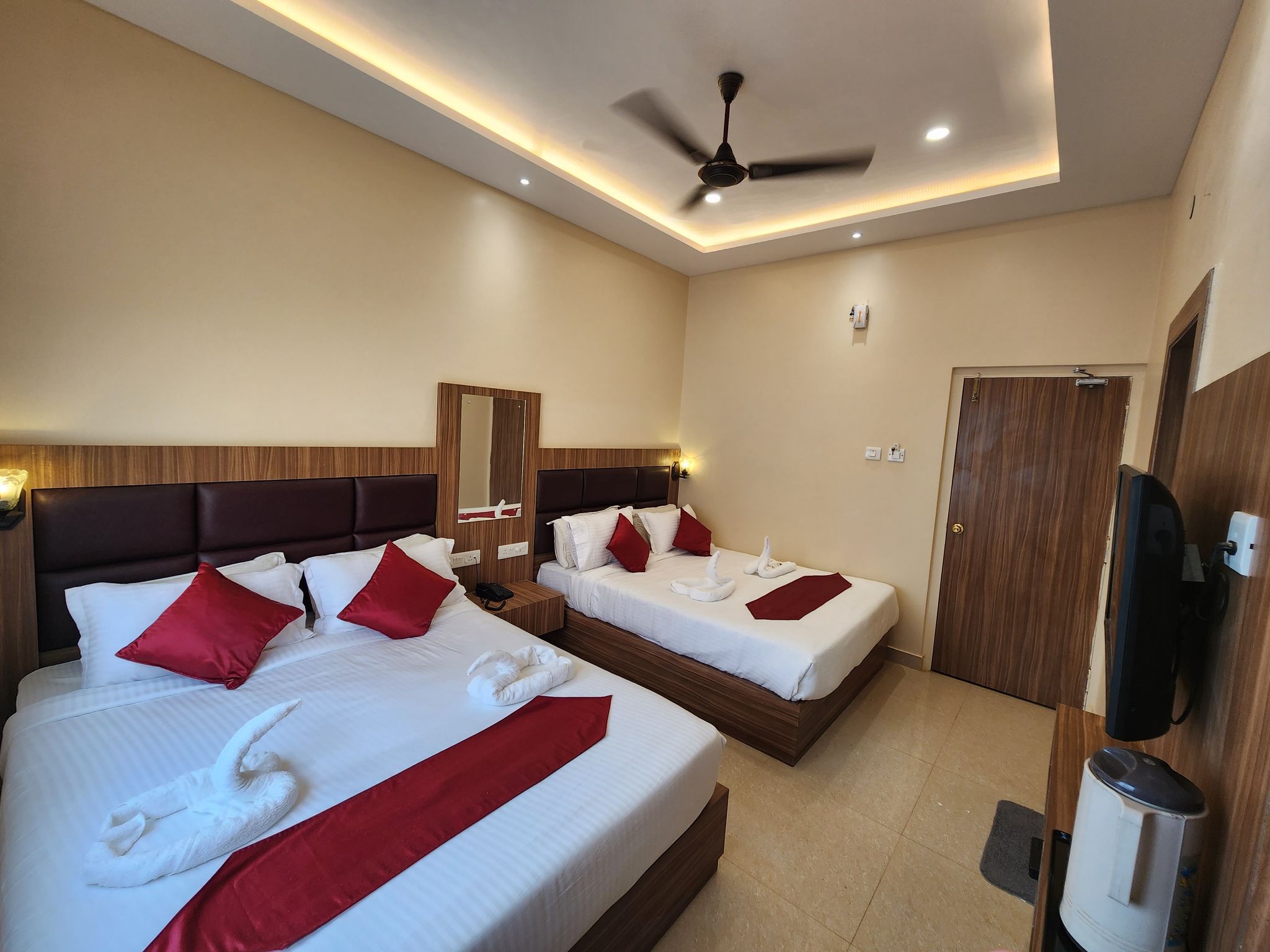 Super Deluxe Room with Sea Facing and Balcony