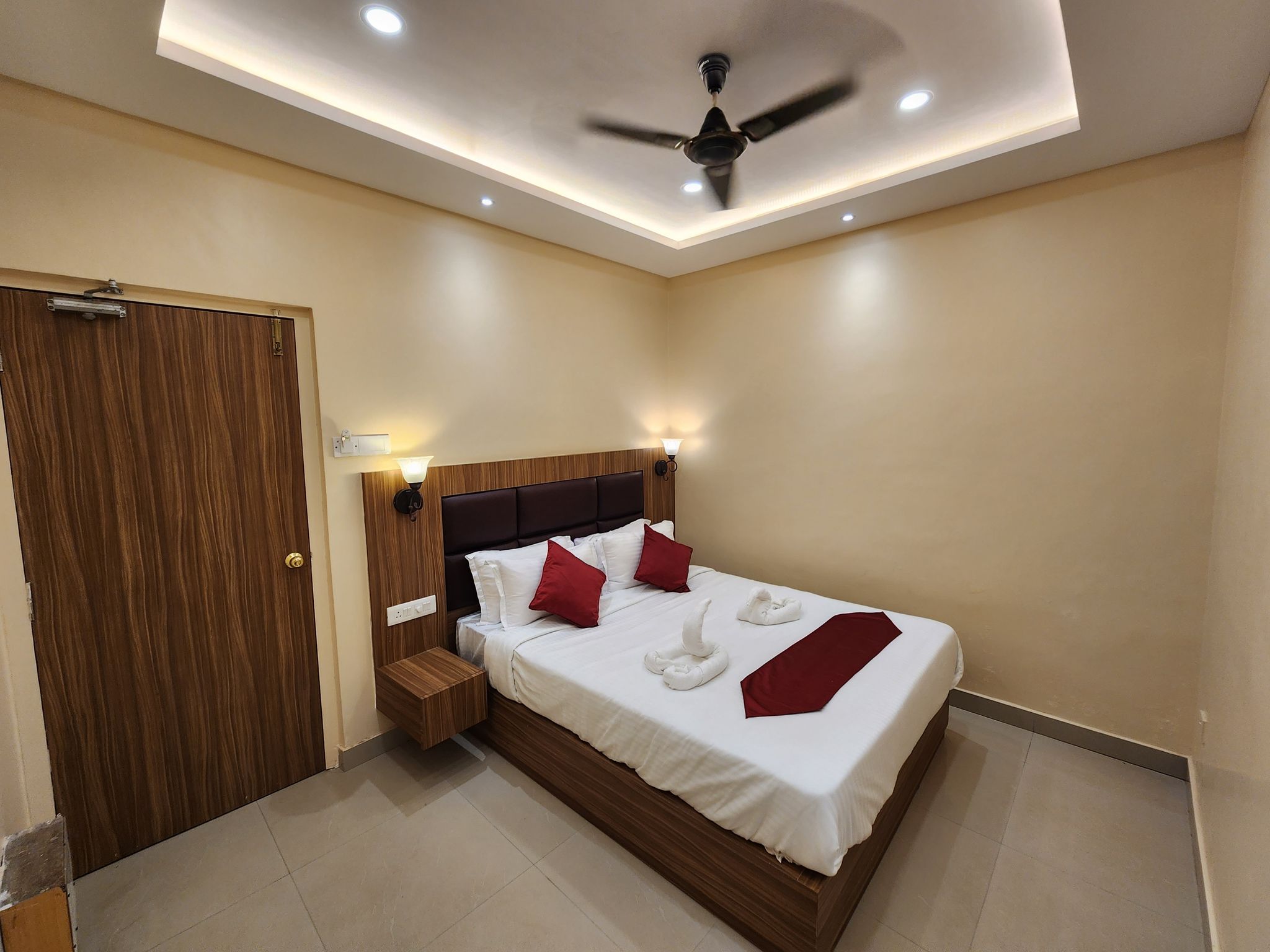 Non Sea View 2BR Suite Room with Bathtub (Ground Floor)