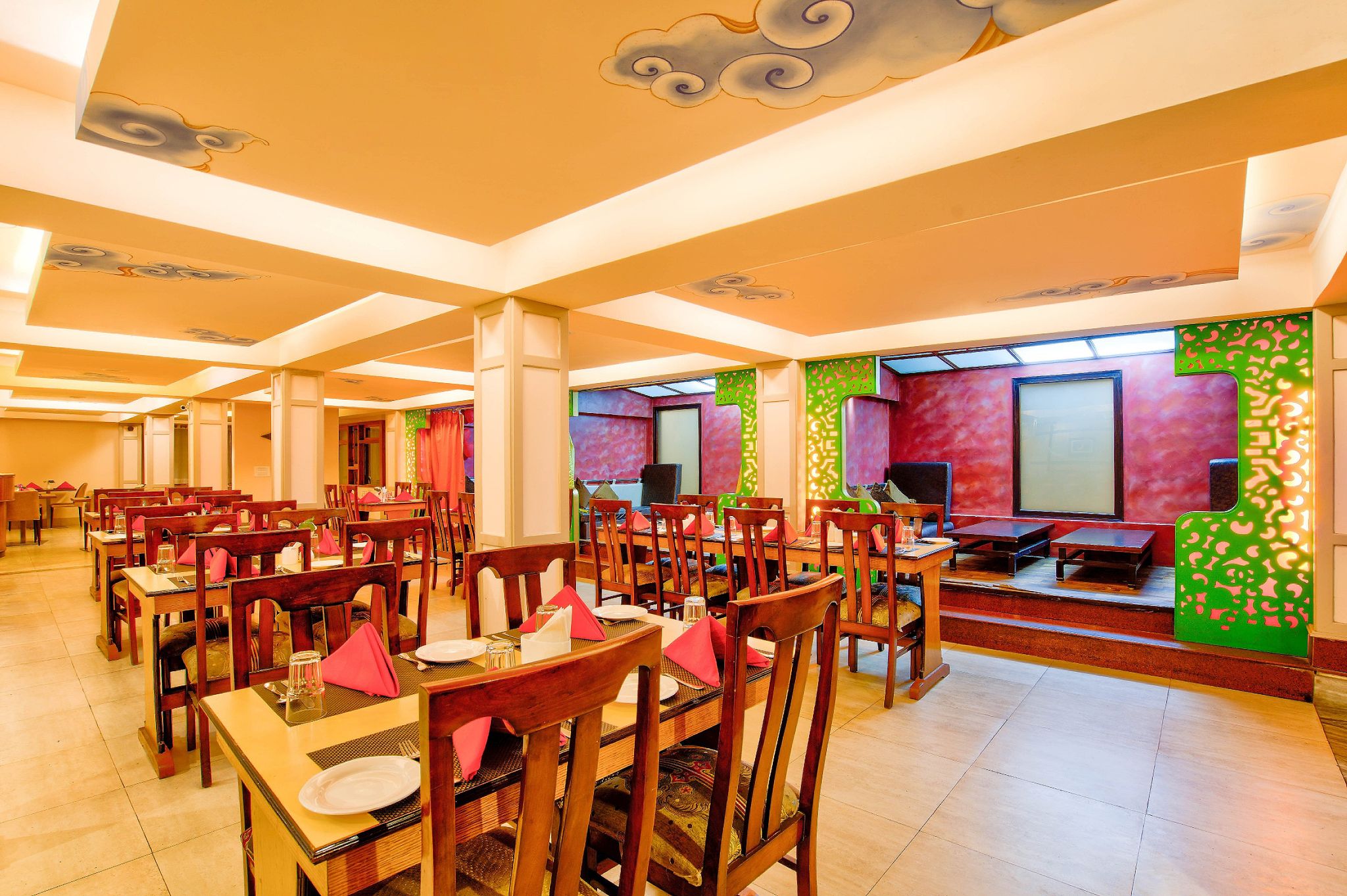 Food & Dining