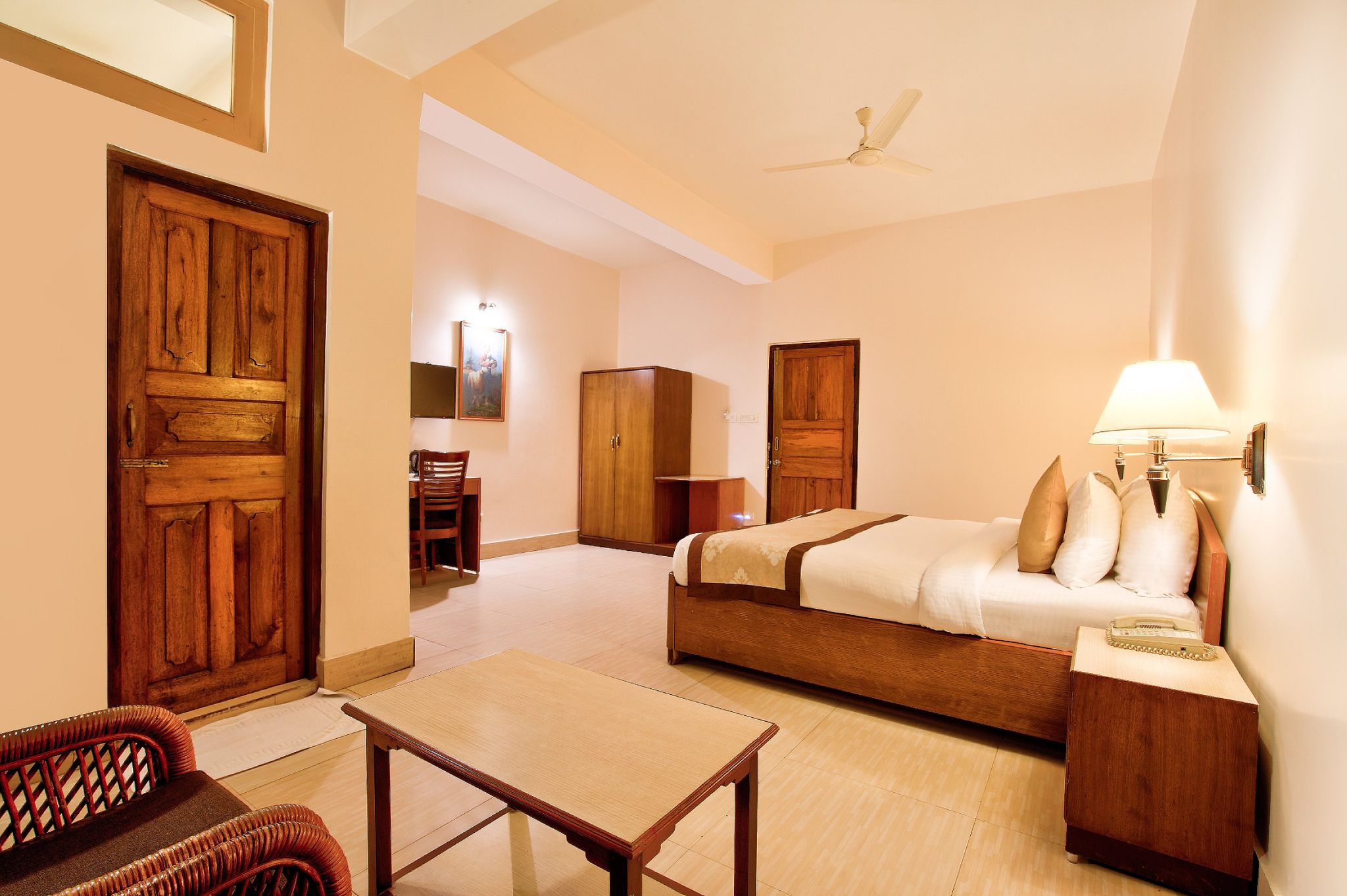 Summit Ttakshang Residency Hotel & Spa (MG Marg) Deluxe Room 8