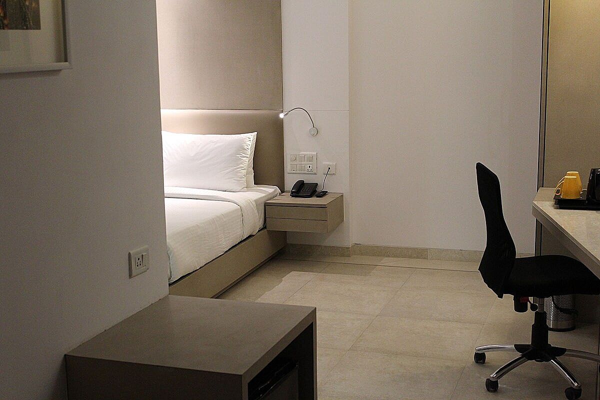 Keys Lite By Lemon Tree Hotels, Mayfield, Gurugram Superior Room 13
