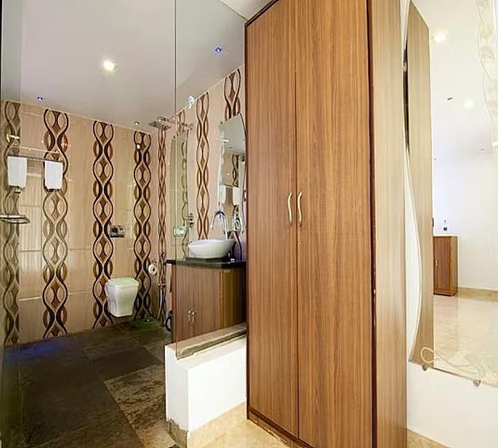 Boomerang Ashvem Beach Resort Presidential Suite 3