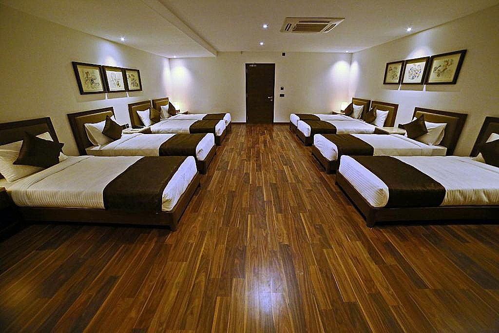 Deluxe Family Room