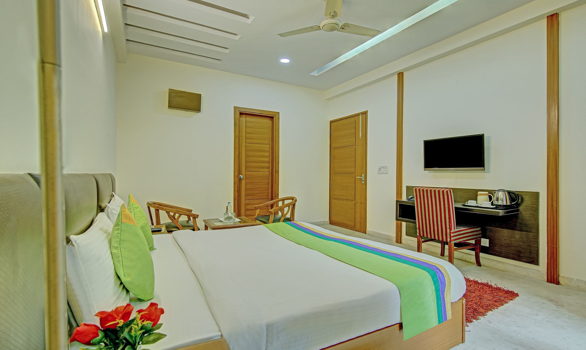 Itsy Hotels Swastika Inn Sector 26 Deluxe Double Room 10