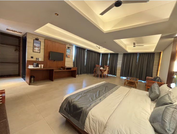 Royal Room