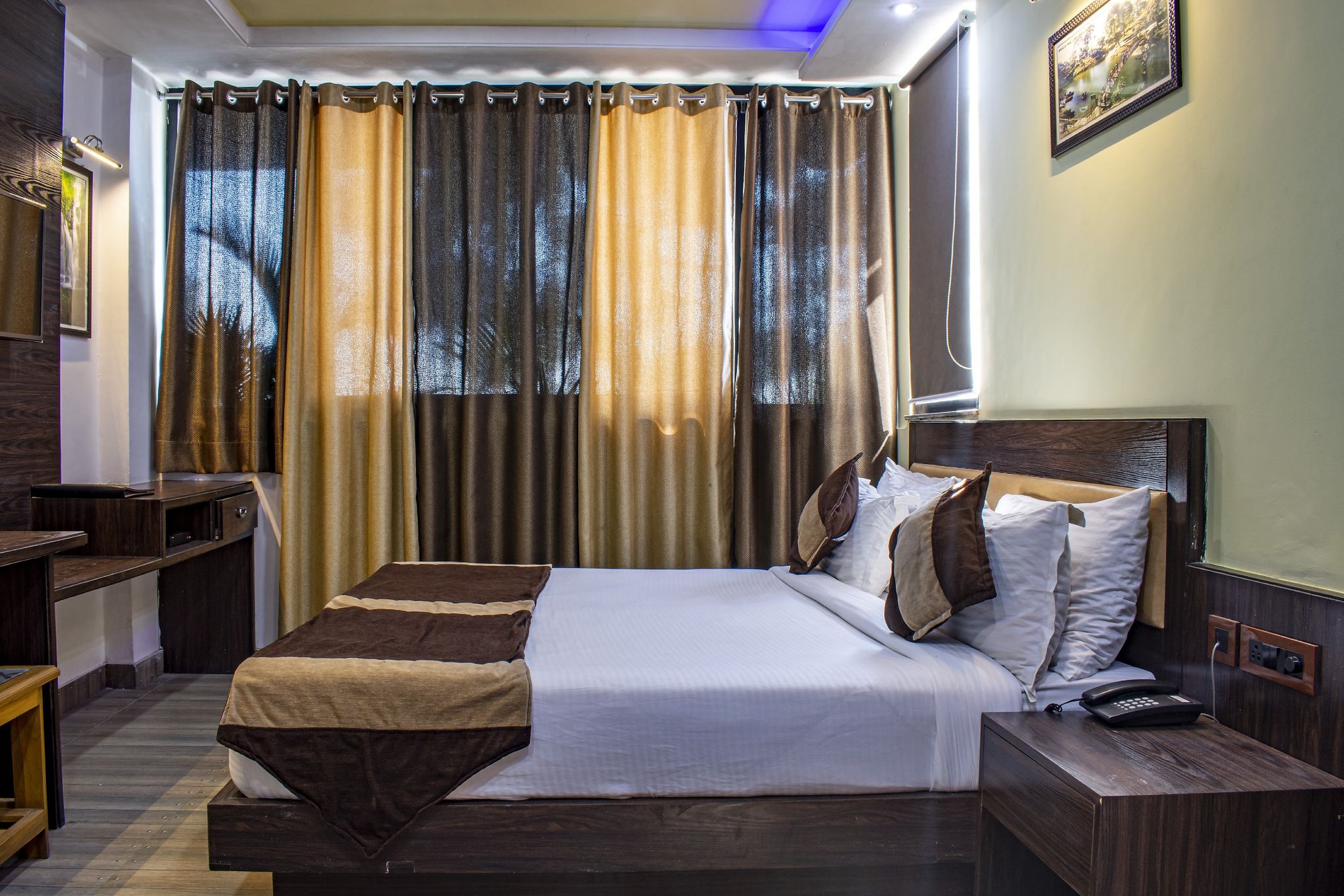 Hotel Ravine Palace Executive Front View Balcony Room 3