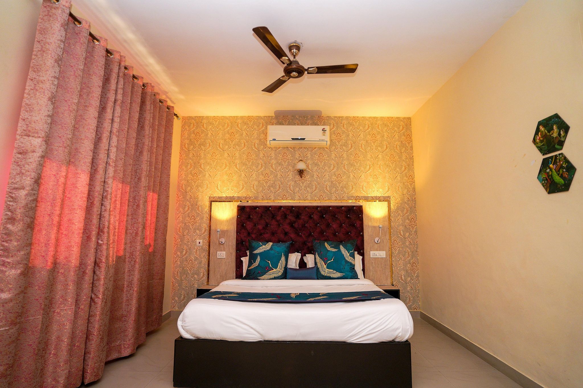 Super Deluxe Room