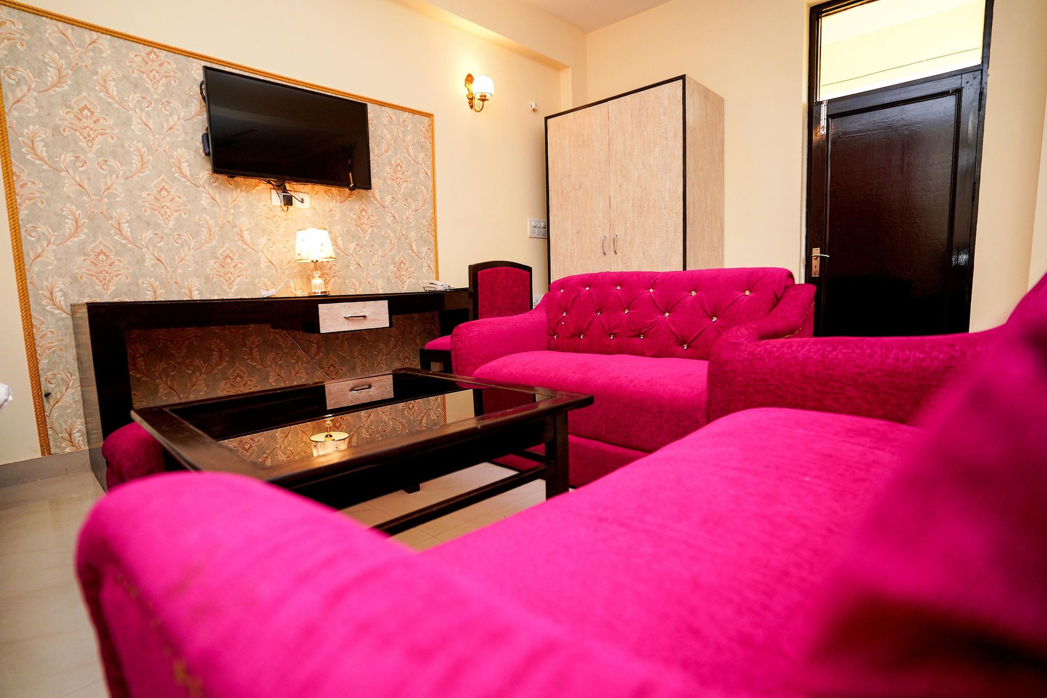 Super Deluxe Room