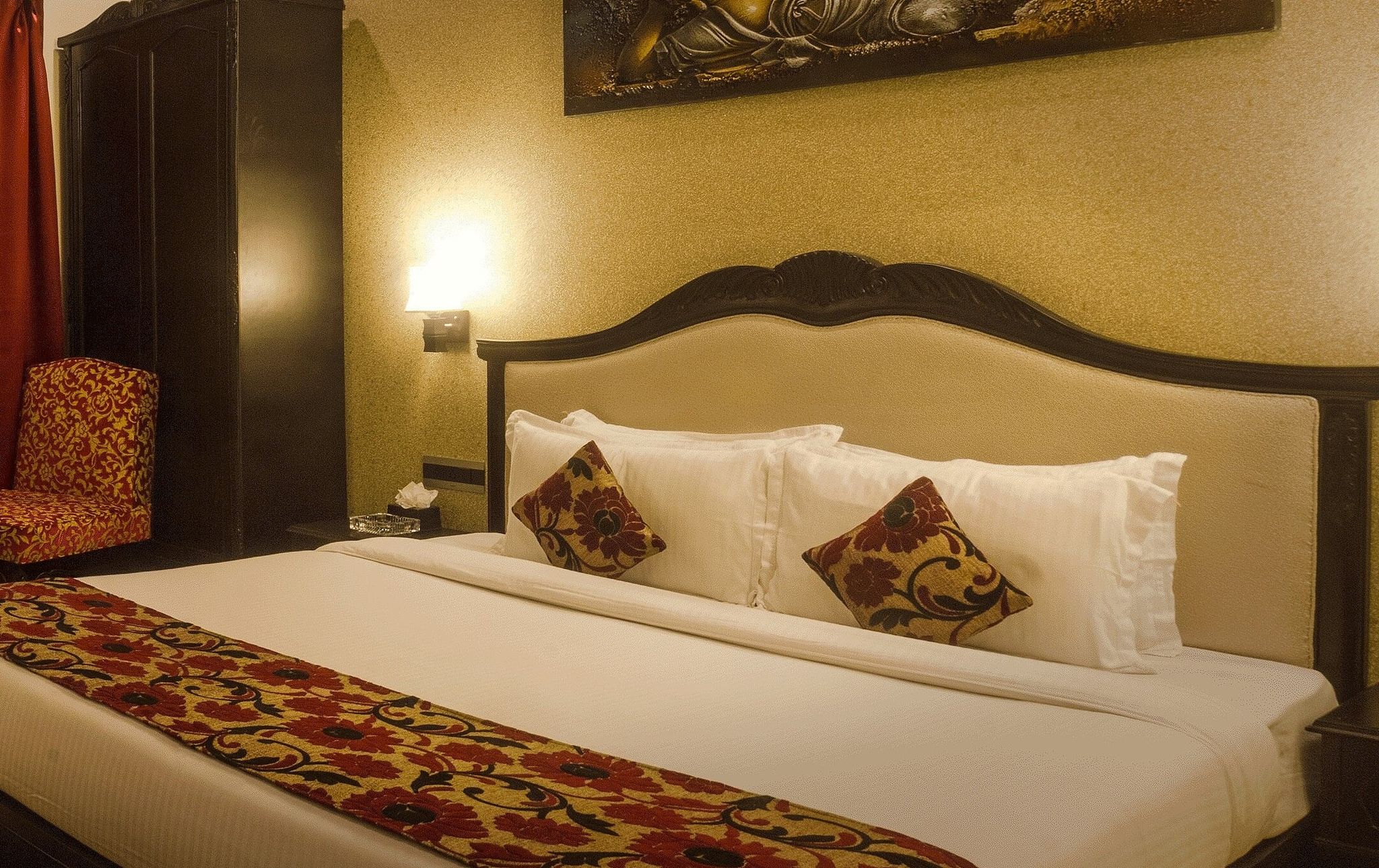 The Maple Residency Hotel Executive Room 2