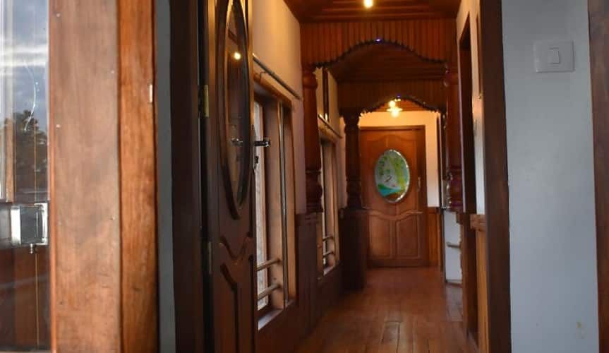 undefined Meenakshi Houseboat 6