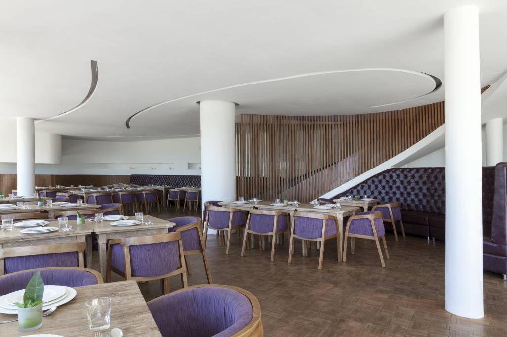 Food & Dining