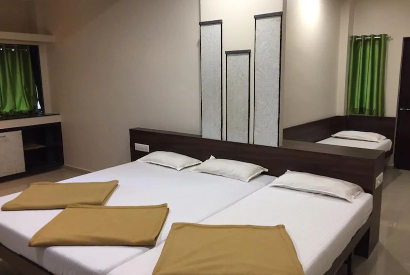 Hotel Raama Grand 3 Bed AC 2