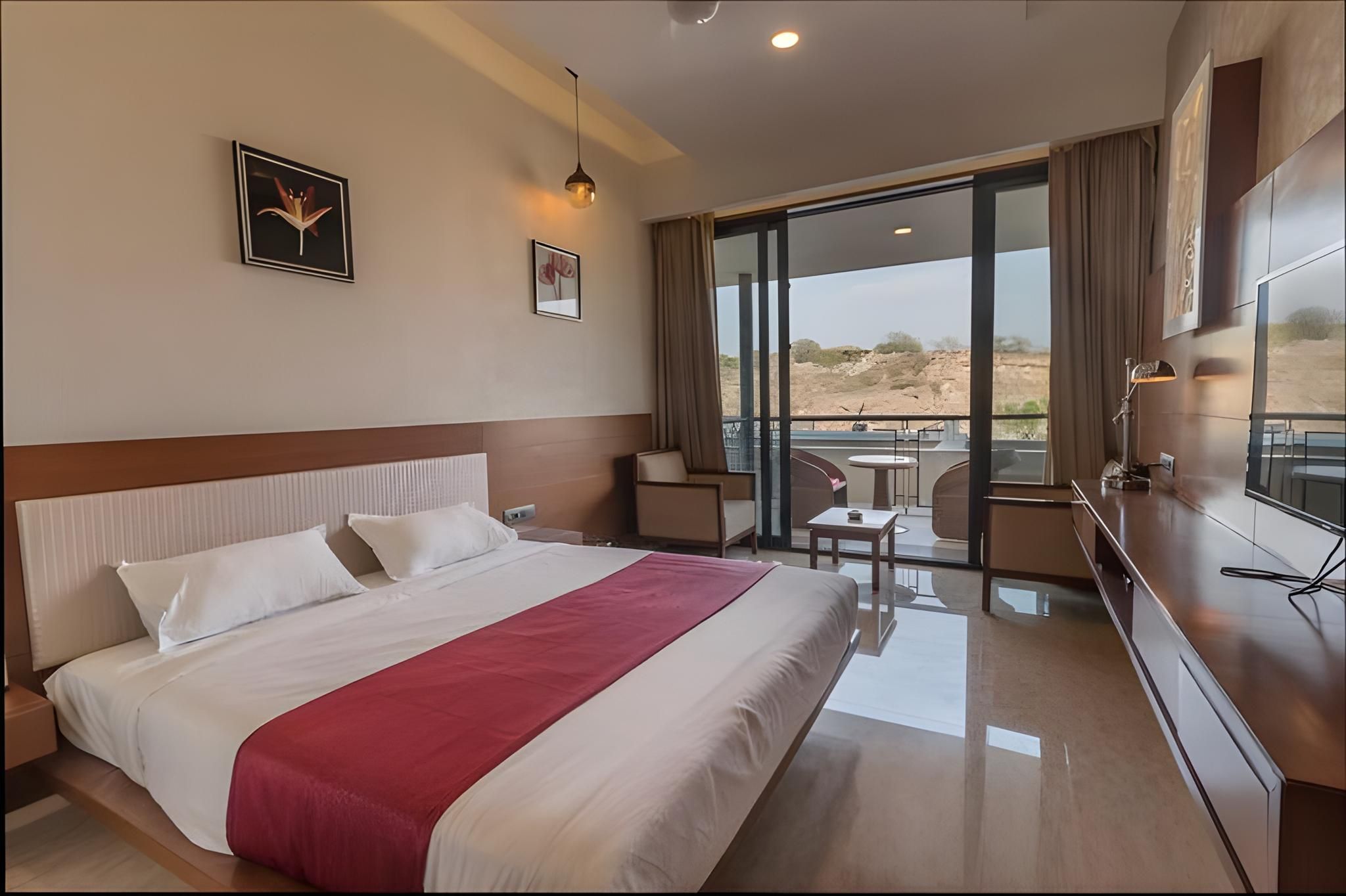  Hill View Resort Cabana Room 3
