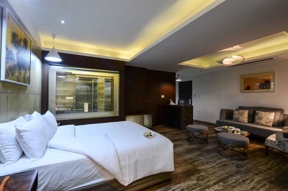 Deluxe Room with 2 Twin Beds, Smoking