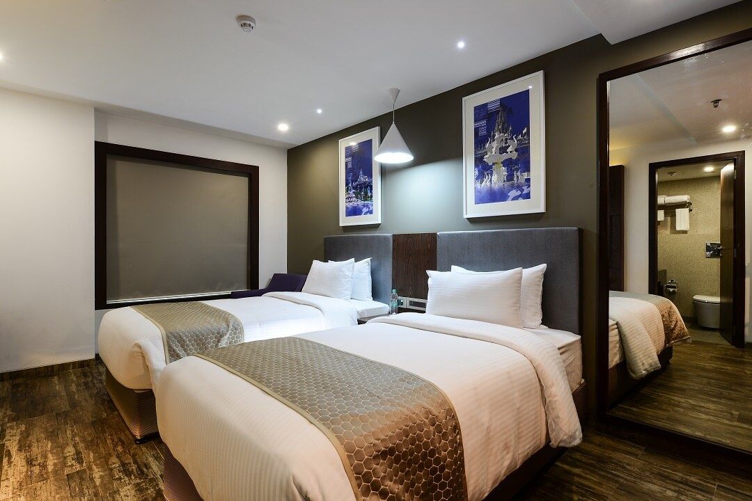 Premier Room with 2 Twin Beds