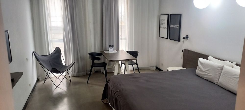 Babel Studios Superior Studio, City View 15