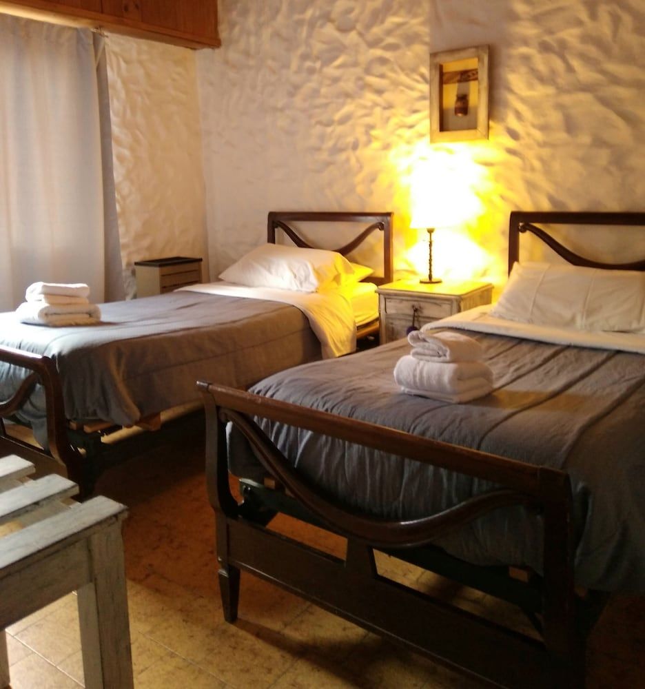Basic Twin Room, Private Bathroom
