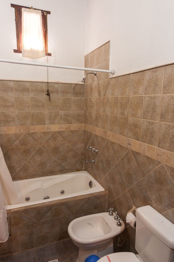 Deep Soaking Bathtub