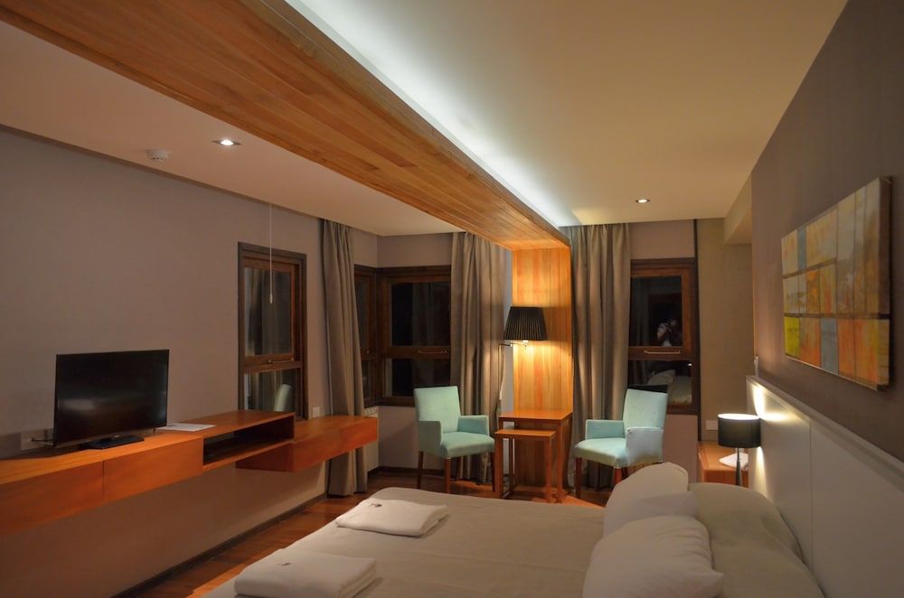 Bosque del Nahuel Boutique Hotel & Spa Junior Suite, Lake View 18