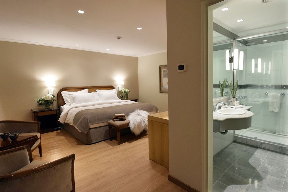 Windsor Hotel And Tower Superior Room, 1 King Bed (Superior Matrimonial) 2