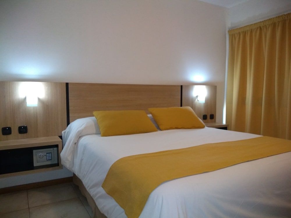 Apartamentos Mendoza Executive Apartment 5