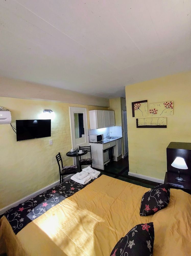 Plaza Milenium Standard Double Room 4