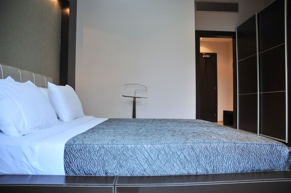 undefined MonarC Hotel 8