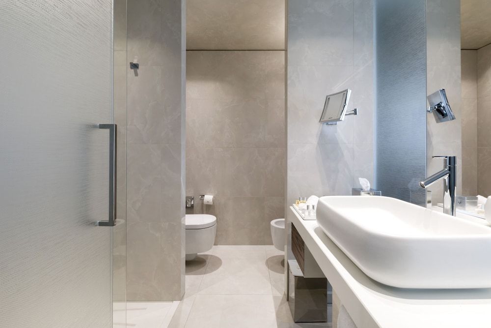 Maritim Hotel Plaza Tirana Business Double or Twin Room 12