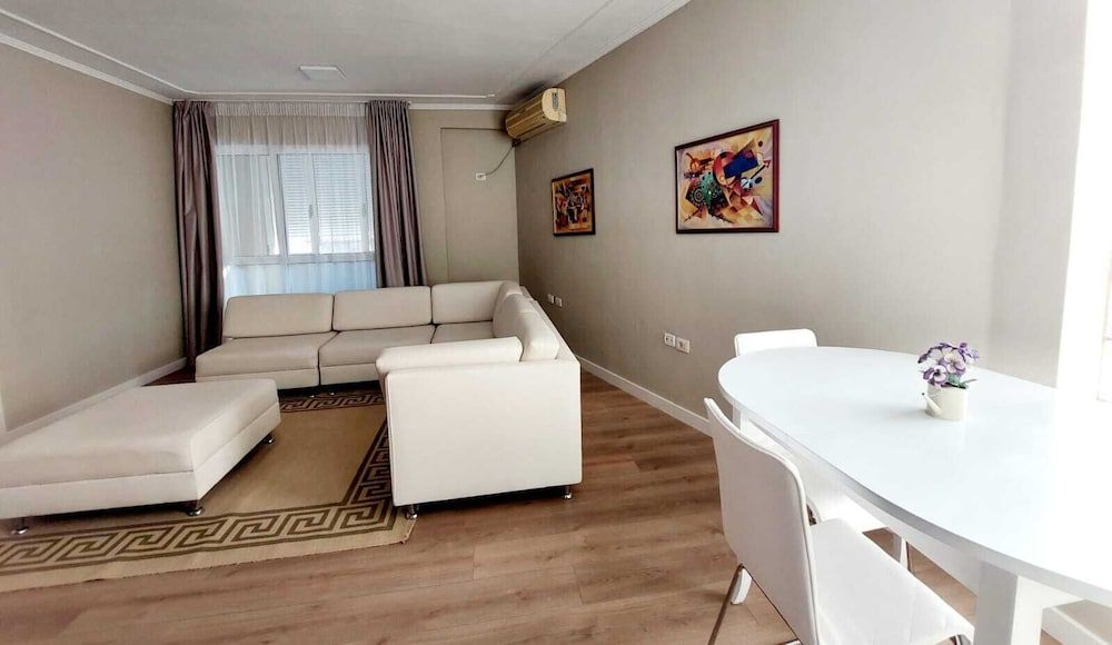 undefined Signature Idea Hotel 10