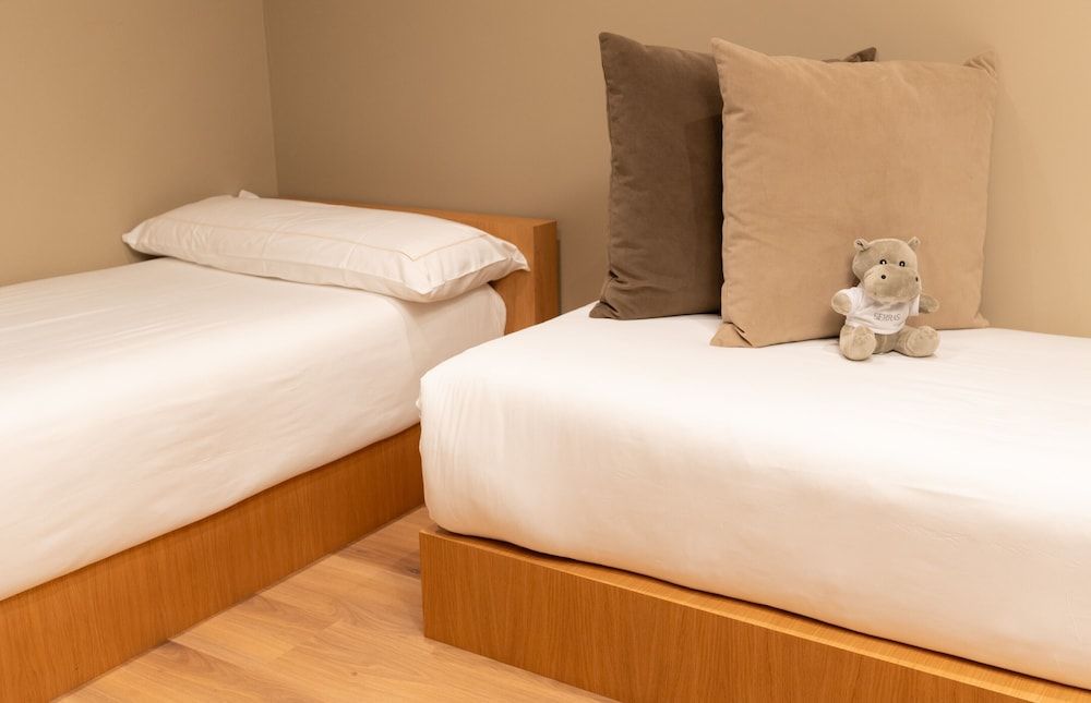 Serras Andorra Family Room 2