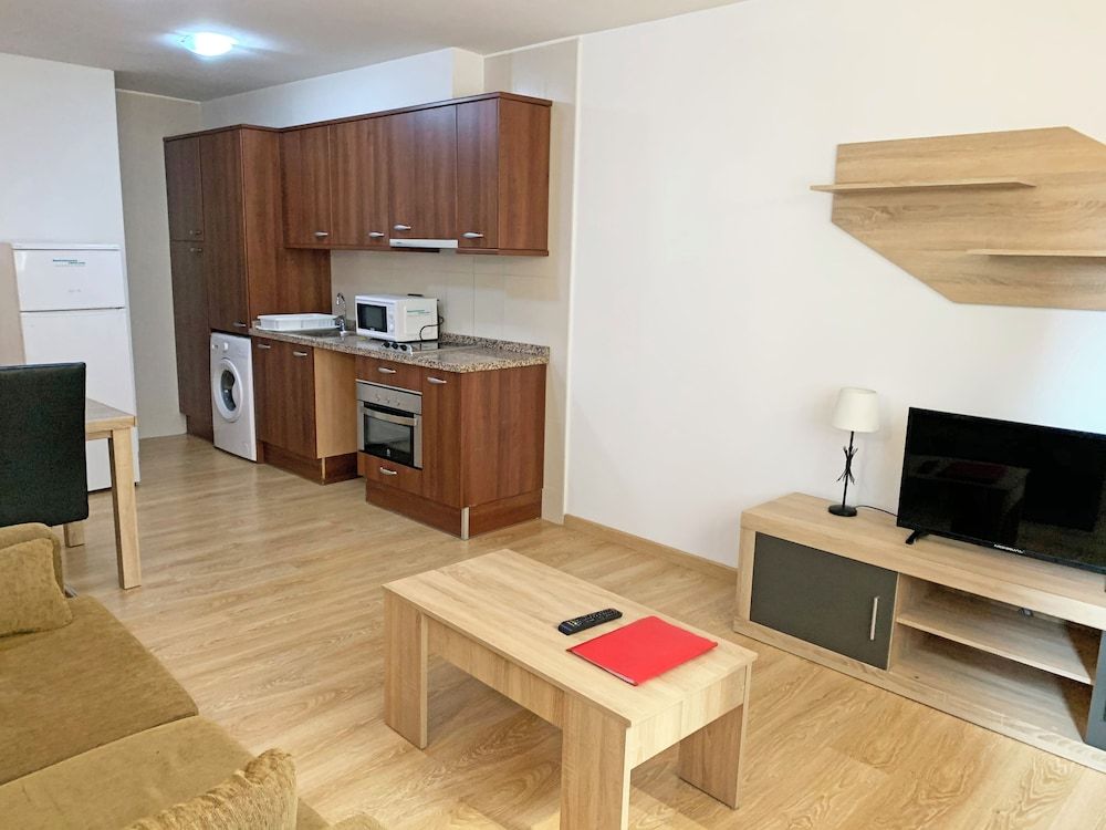 Apartamentos Araco 3000 Family Apartment, 1 Bedroom 9