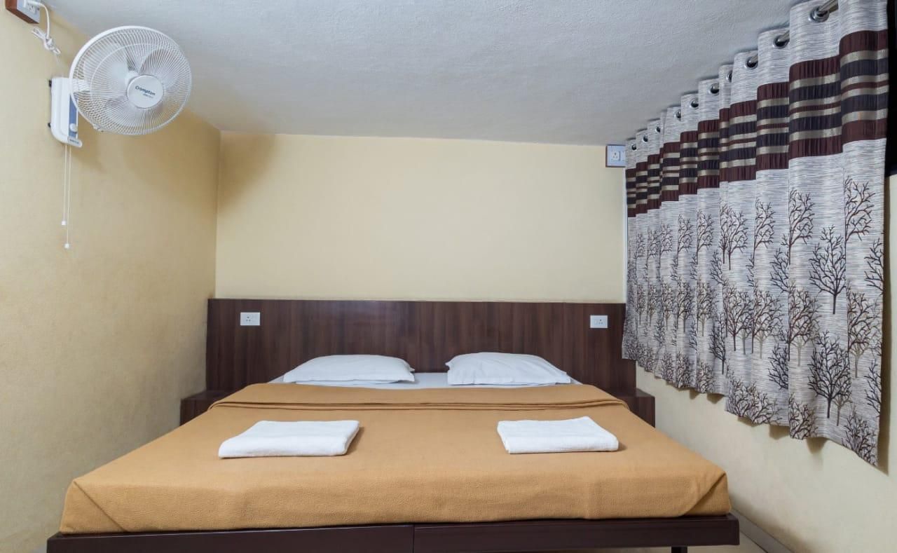 Standard Double Bed Non AC Room