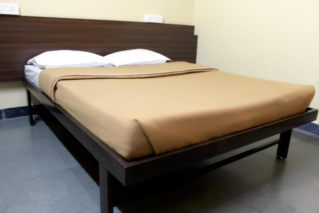 Standard Double Bed Non AC Room