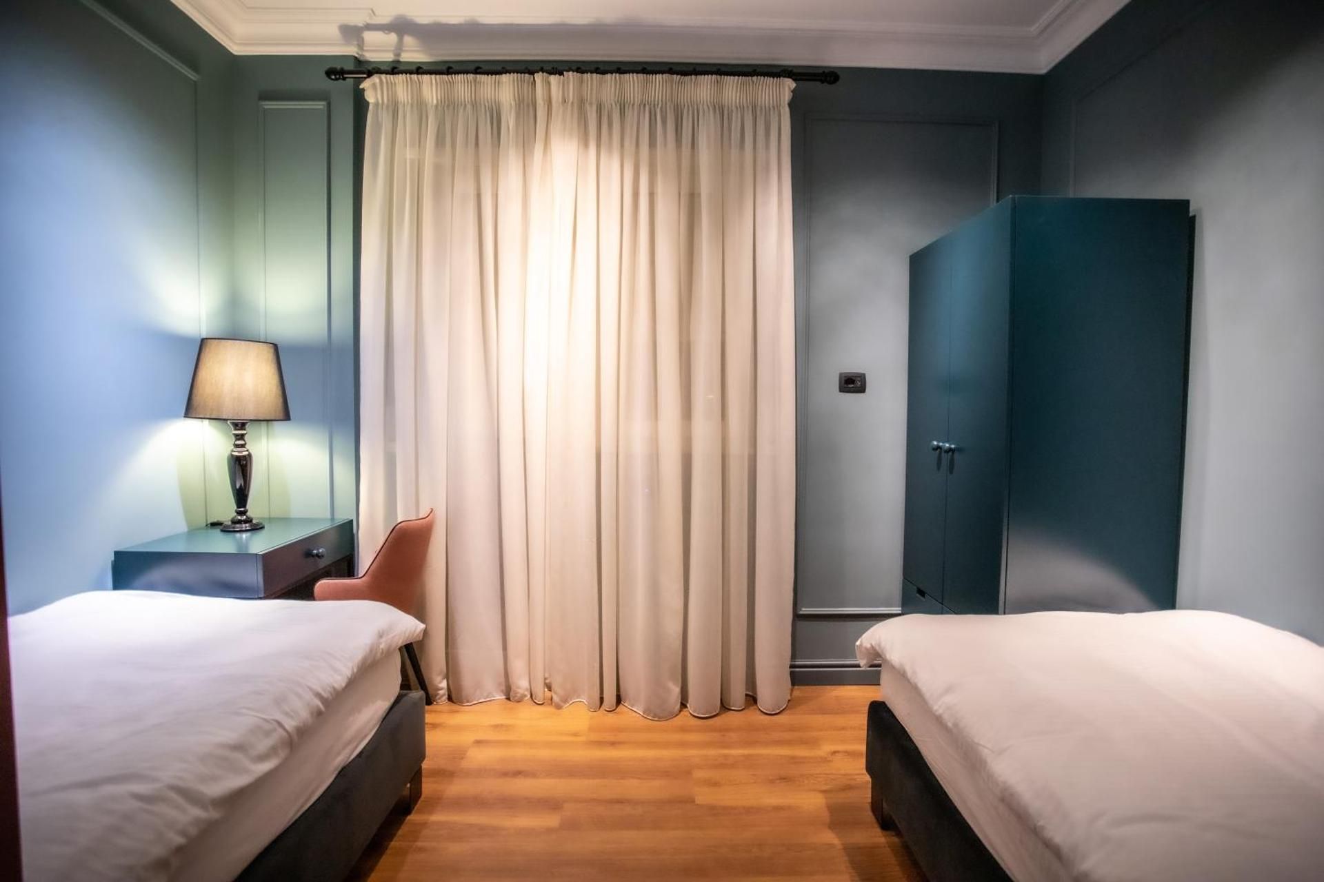 undefined Mondial Hotel 9