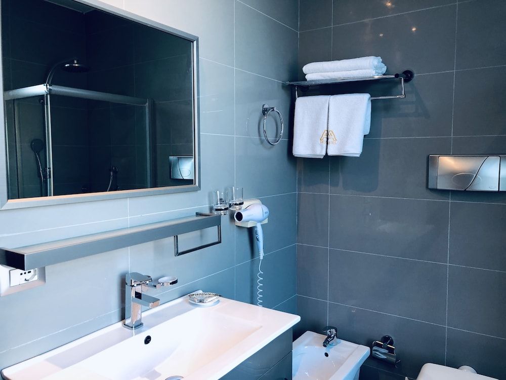 Hotel Kompleksi Arifi Classic Double Room, Garden View 3