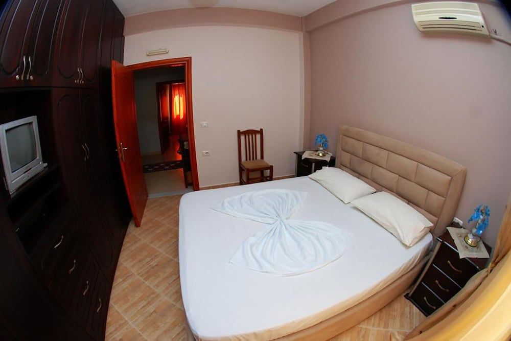 Hotel Vila Alvin & Apartments Apartment, 3 Bedrooms, Sea View 7
