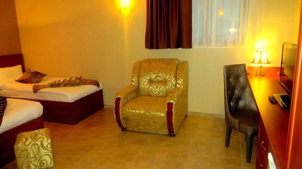 Park Avenue Hotel Standard Twin Room, City View 30